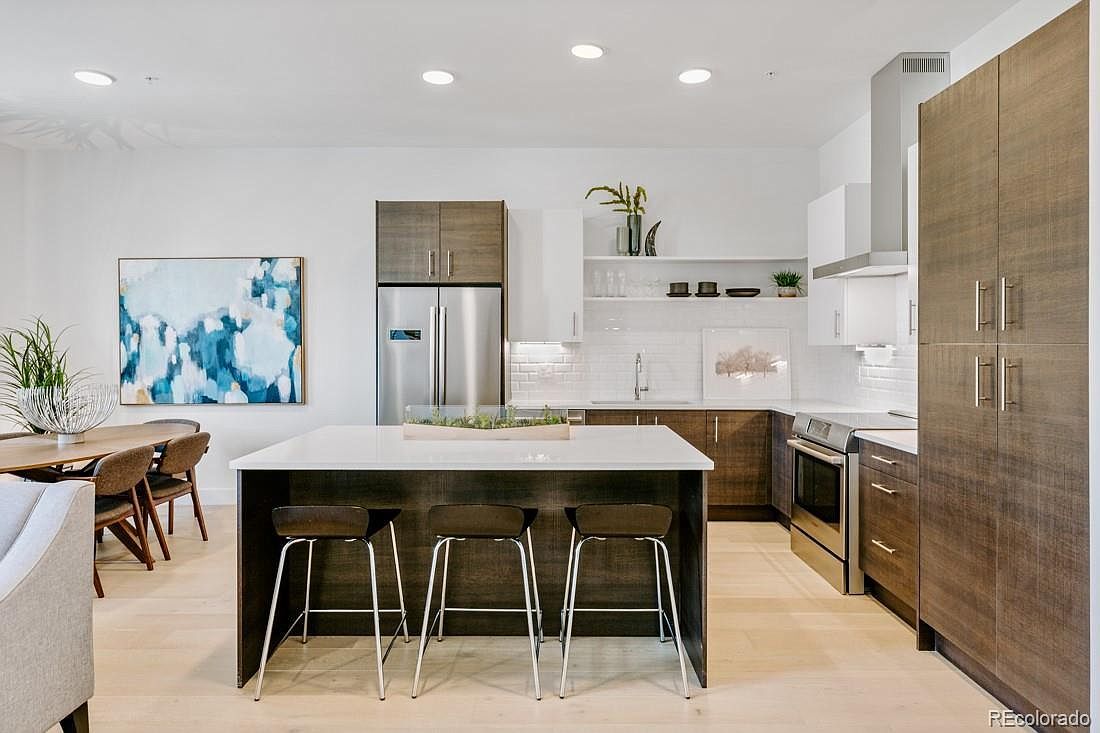 Open Plan Kitchen - 2570 Lawrence St