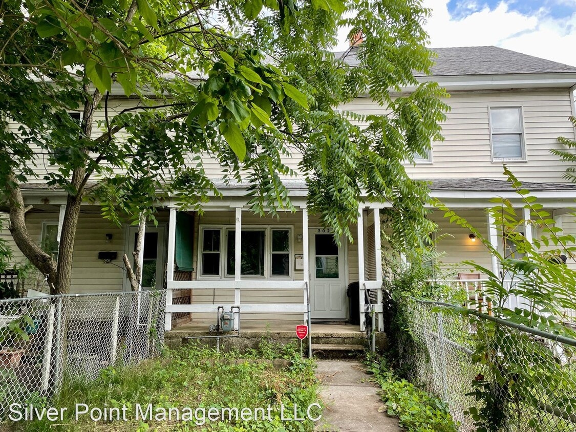 2 br 1 bath house 302 w foundry st house for rent in millville nj apartments com