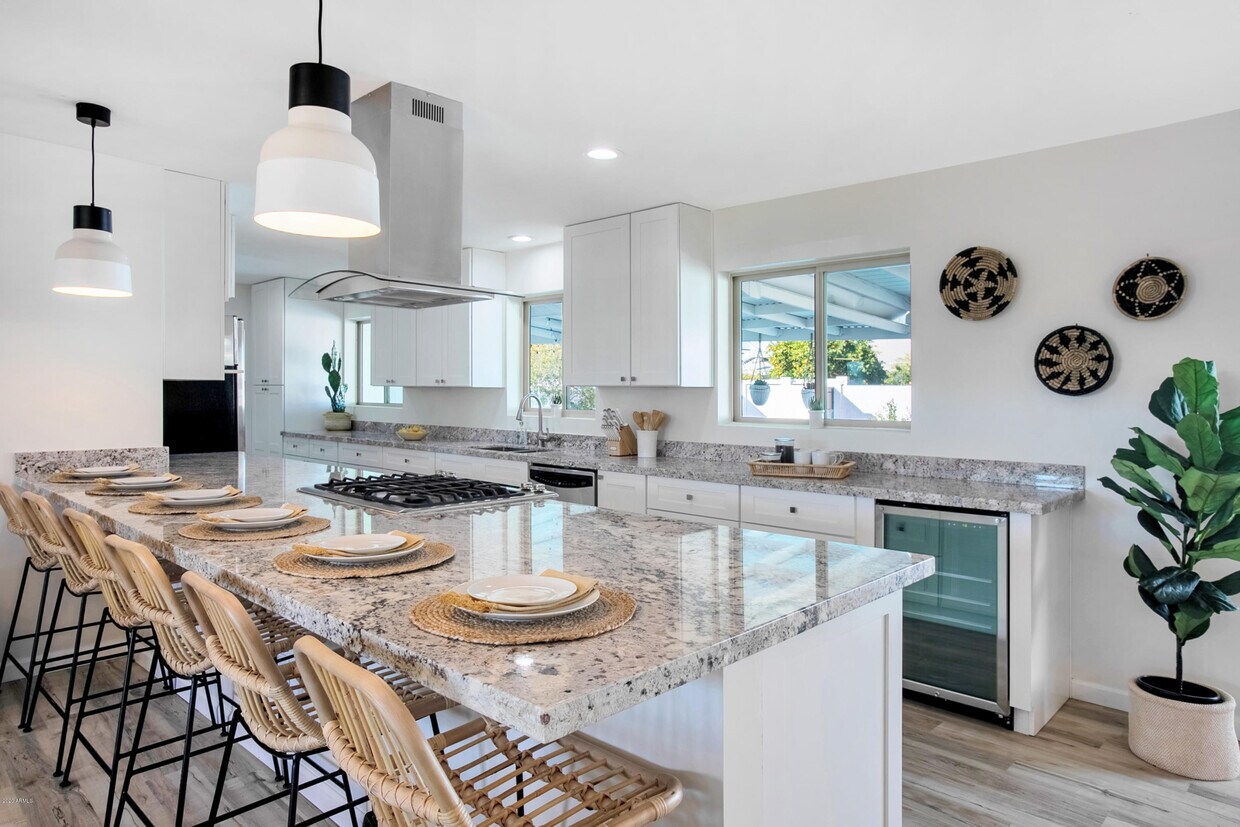 Foto principal - 6822 E Oak St