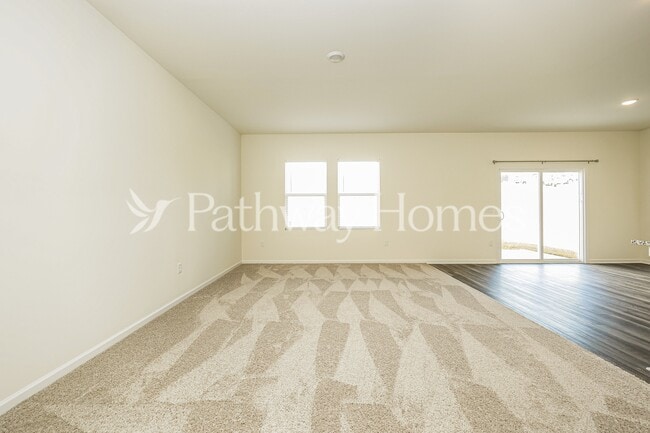 Building Photo - 1058 Large Poppy Dr