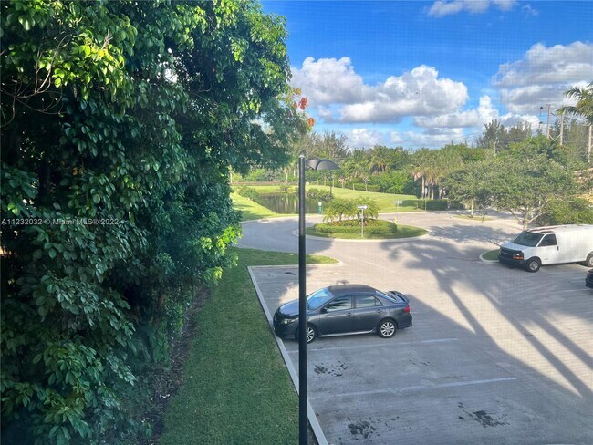 Foto del edificio - 5244 SW 77th Way