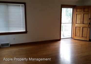 Building Photo - 4435 28th Pl W