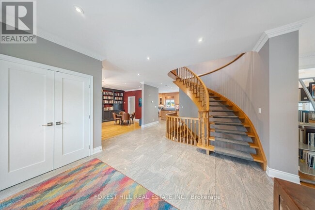 Building Photo - 20 Romar Crescent