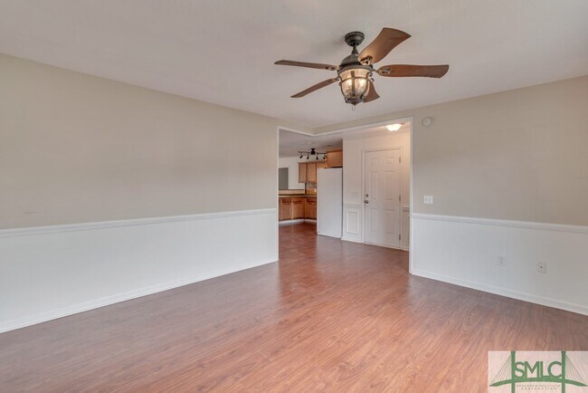 Building Photo - 26 Bostwick Dr