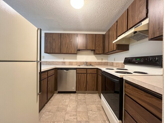 Building Photo - Spacious 2-Bedroom Rock Creek Home with Open Layout, Garage, and Private Outdoor Space