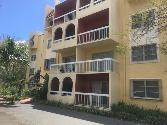Building Photo - 7730 Camino Real
