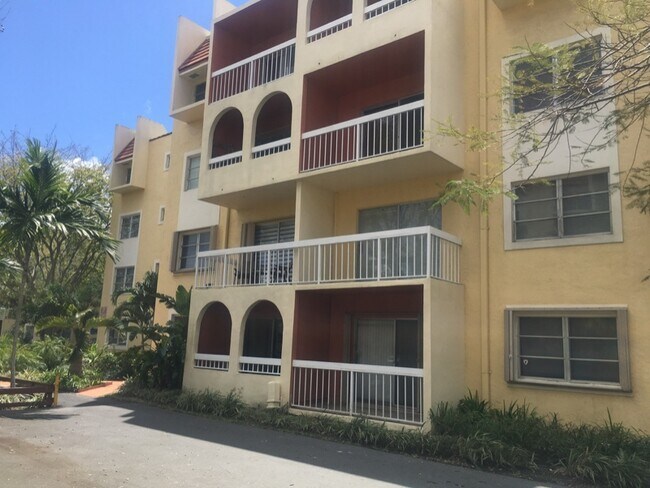 Foto del edificio - 7730 Camino Real