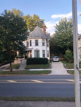 Building Photo - 606 2nd St