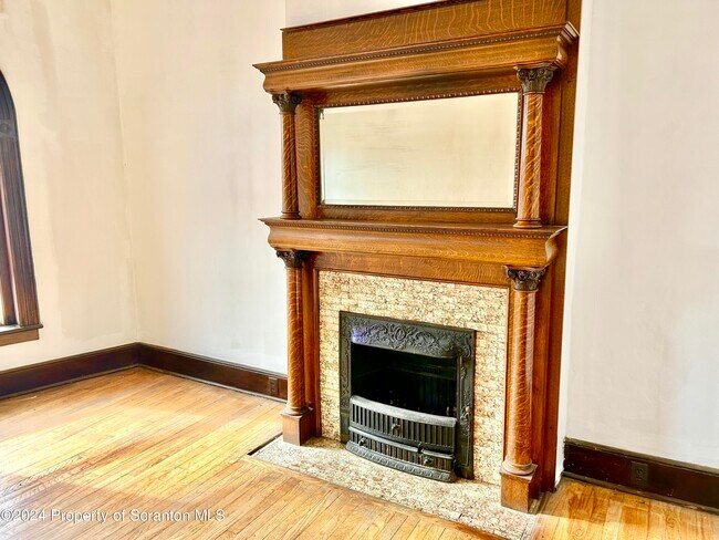 Foto del edificio - 65 Willow Ave