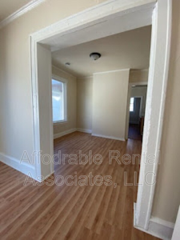 Foto del edificio - 1724 W Washington St