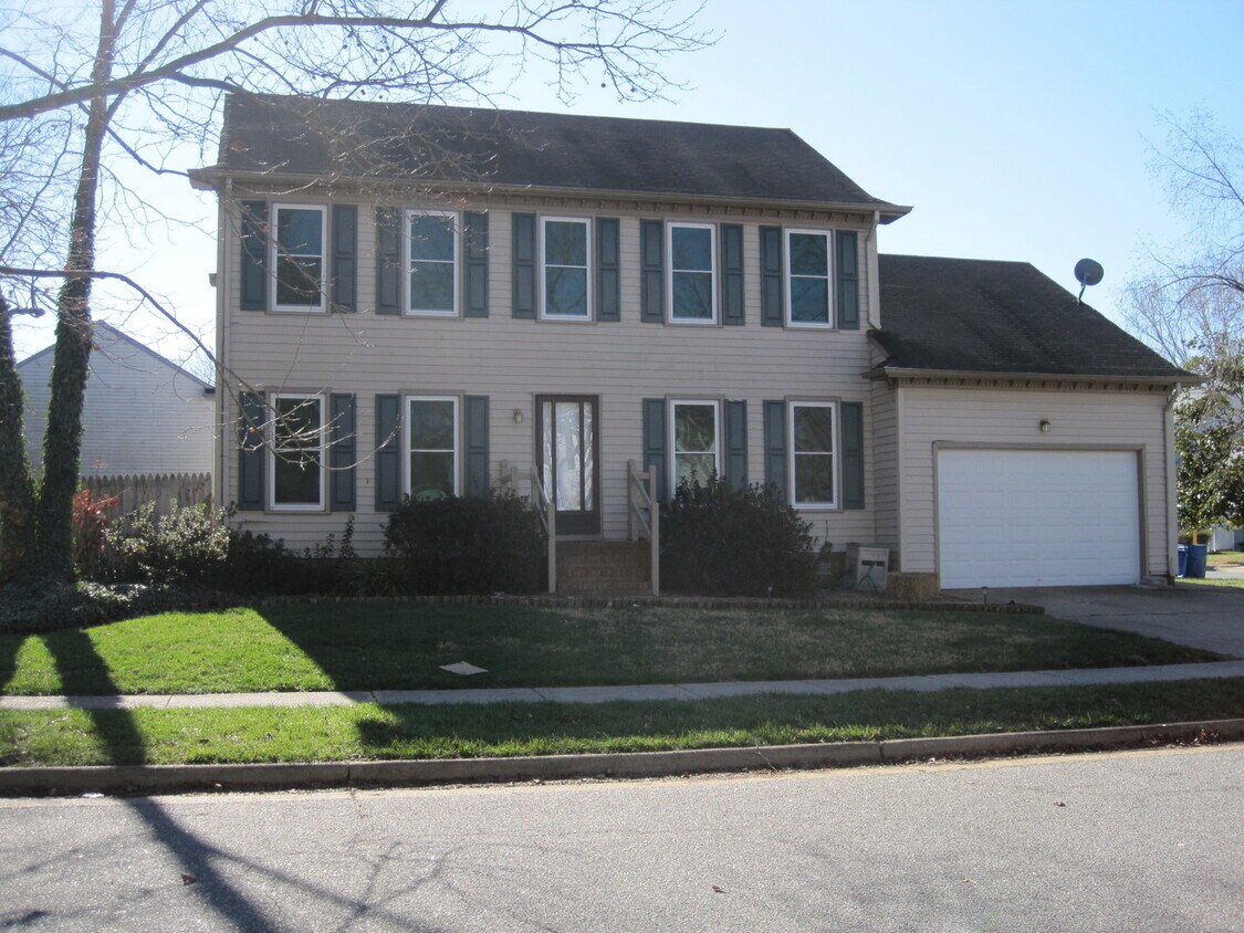 Primary Photo - 4641 Boxford Rd