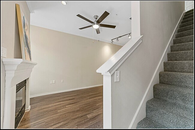 Building Photo - 9215 Garland Rd