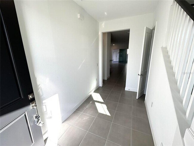 Foto del edificio - 15125 Blue Peacock Ln