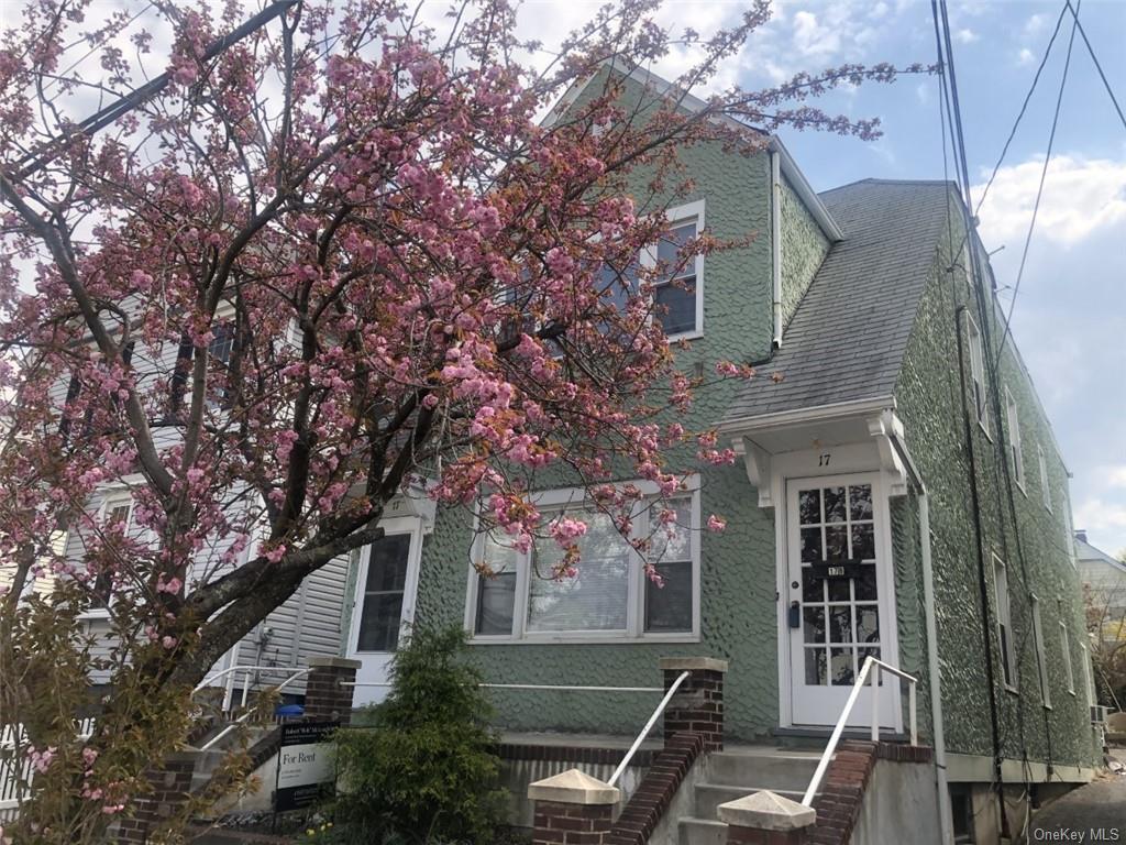 17 S Eckar St Unit B, Irvington, NY 10533 Room for Rent in