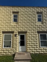 Building Photo - 263 S Cass St