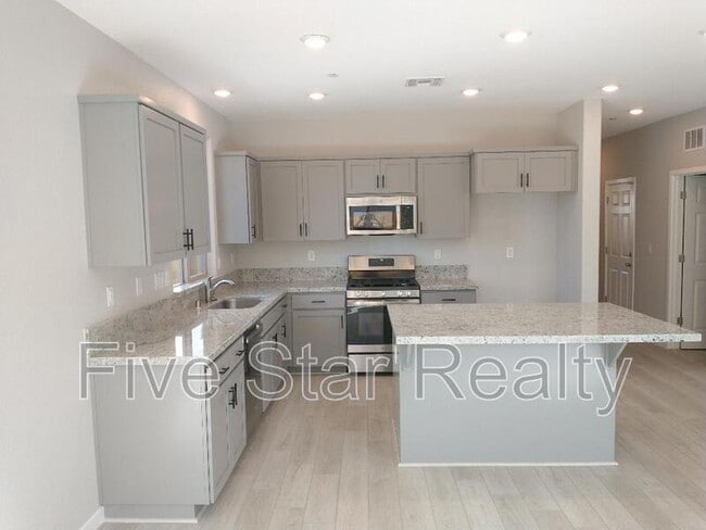Foto del edificio - 5668 Cobbler Ln