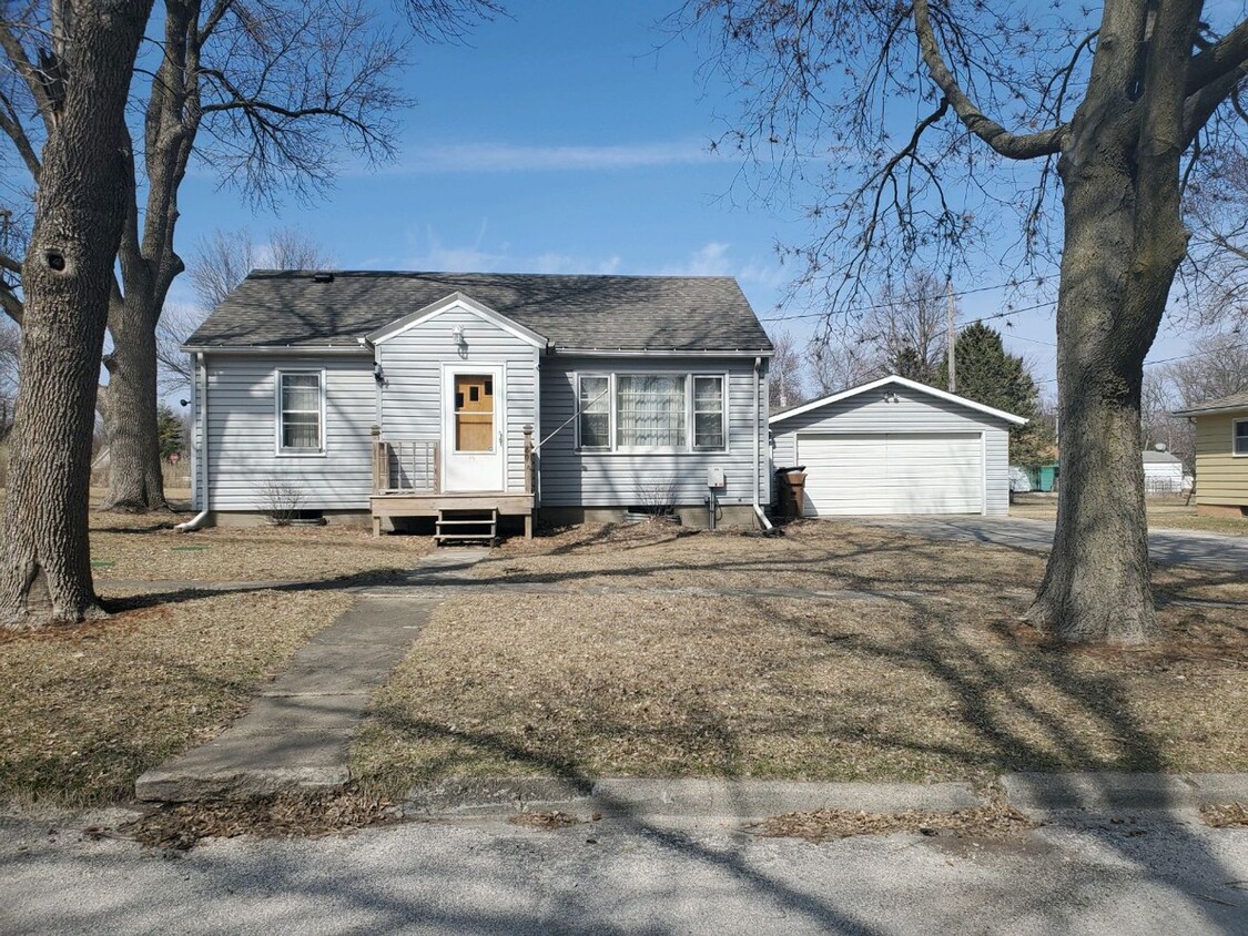 Primary Photo - 2 bedroom house in Lohrville $750