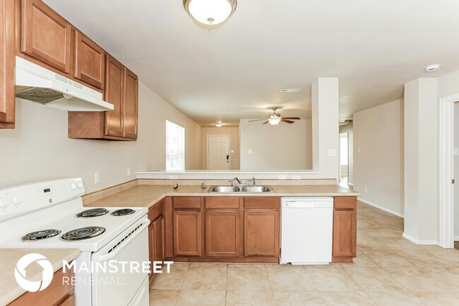 Building Photo - 706 Lloyd St