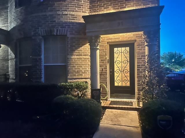 Foto del edificio - 2500 Rockbrook Dr