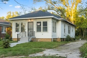 Building Photo - 4335 Delaware St