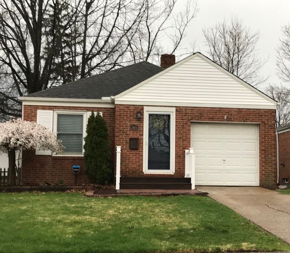 Primary Photo - 2411 Fortune Avenue