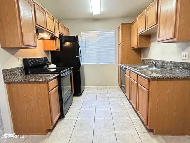 Foto del edificio - 3511 E Baseline Rd