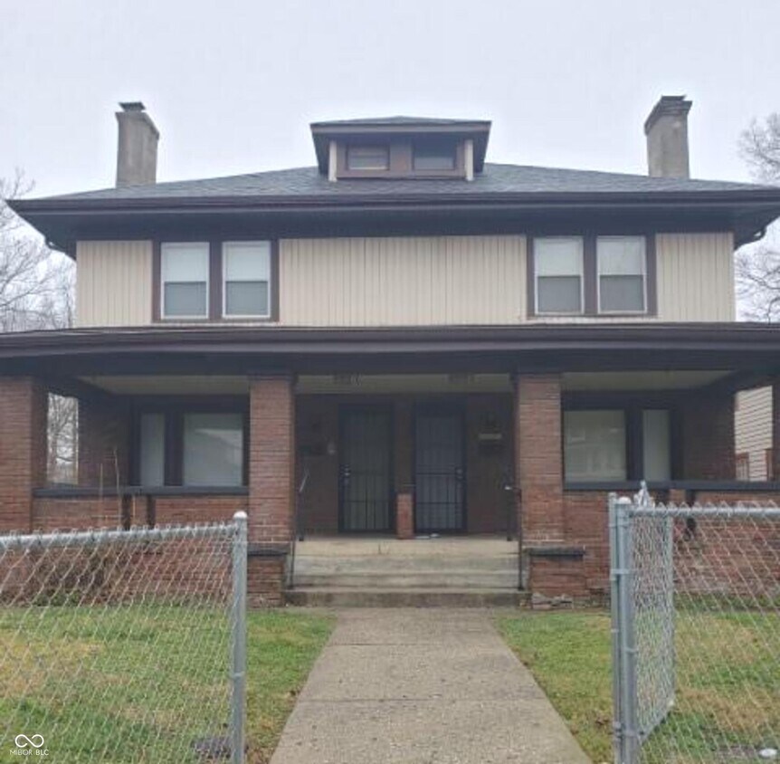 Foto principal - 3248 Central Ave