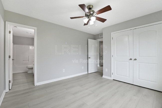 Building Photo - 222 Mud Hen Dr
