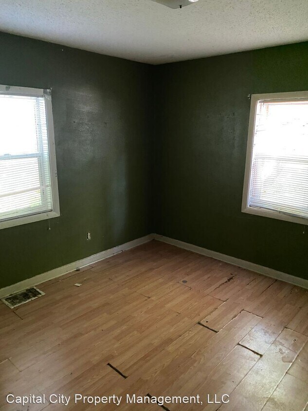 Foto del edificio - 2 br, 1 bath House - 2213 EAST ADAMS