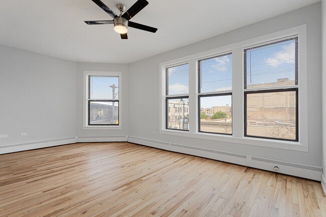 Foto del edificio - 1625 W Howard St