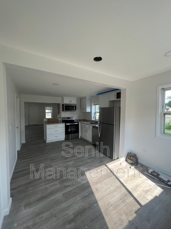 Foto del edificio - 3420 Fairmont Rd