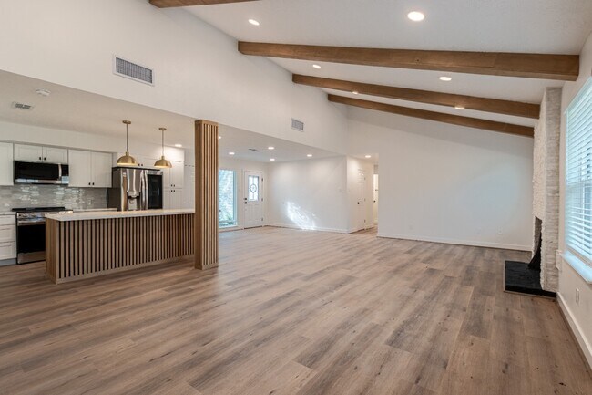 Building Photo - 2503 Buffalo Trail