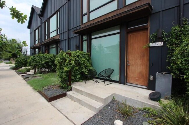 Building Photo - 4723 Vaughan St