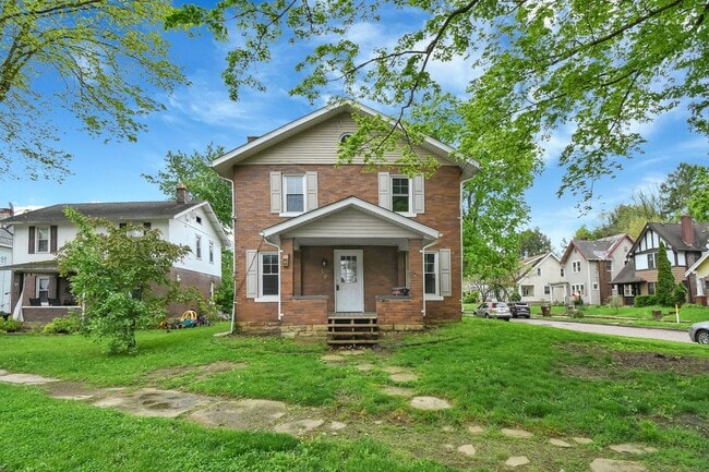 Building Photo - Quant Brick Single Family Rental - Now Available