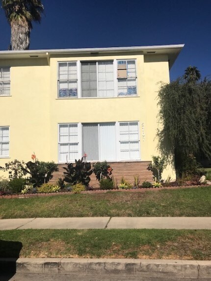 Foto del edificio - 5707 San Vicente Blvd