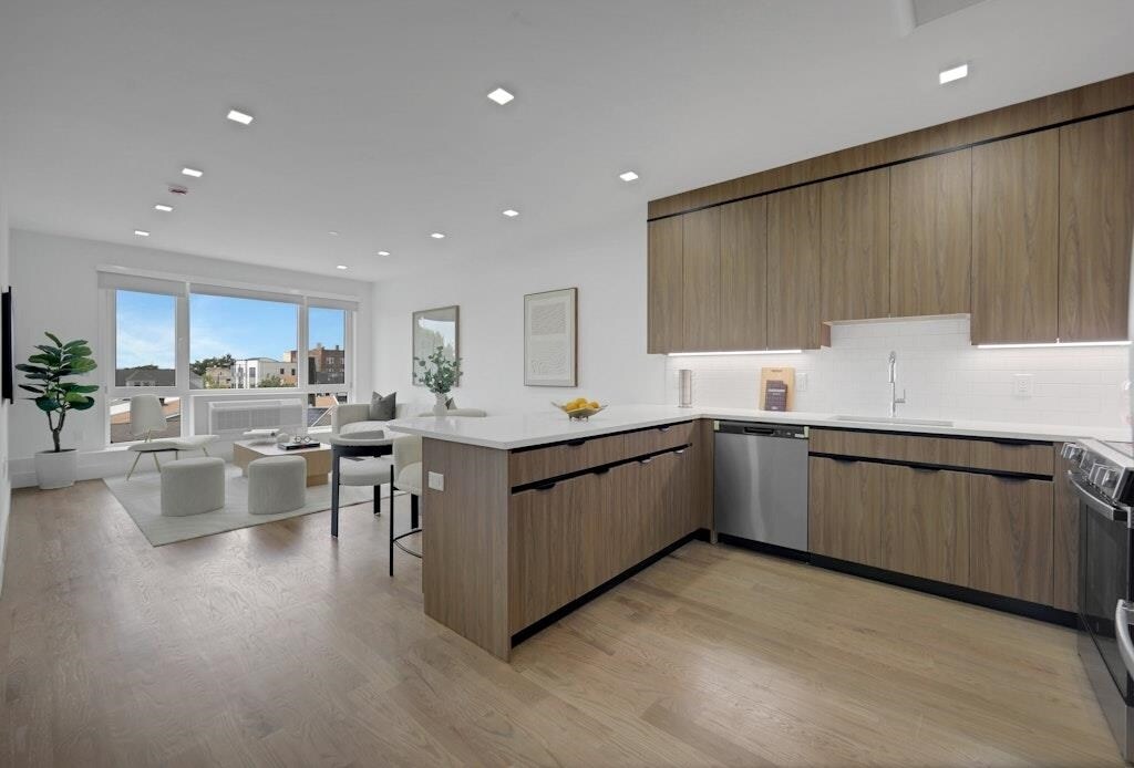Foto principal - 8404 4th Ave