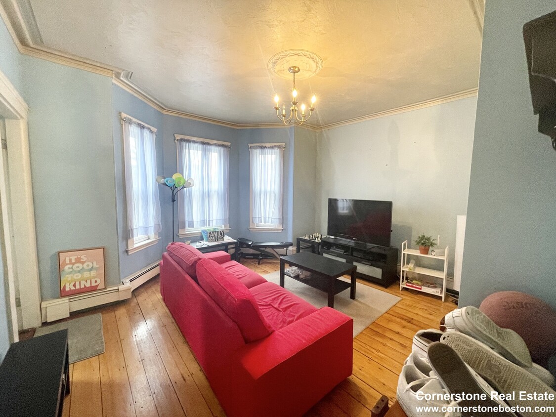 Foto principal - 1562 Tremont St