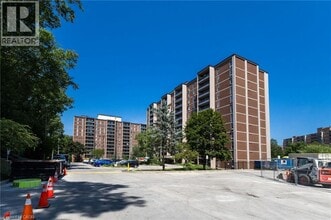 Building Photo - 1966 Main St W