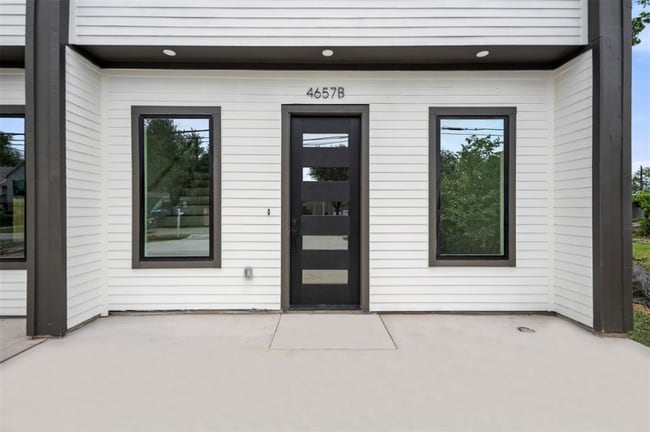 Building Photo - 4657 Phlox St