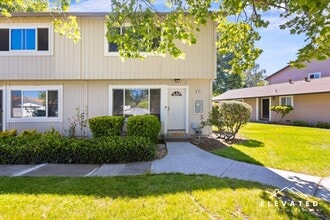 Building Photo - 303 Algiers Ct
