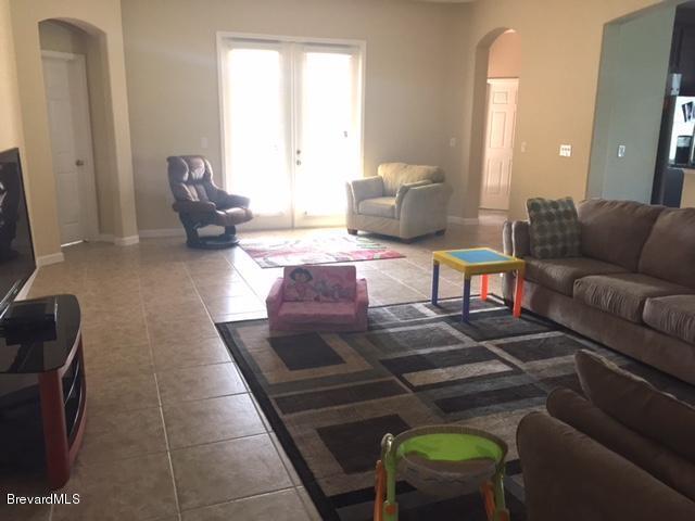 Building Photo - 343 Adamo Way