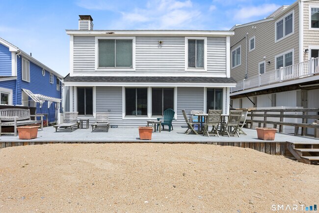 Foto del edificio - 33 Beach Rd W