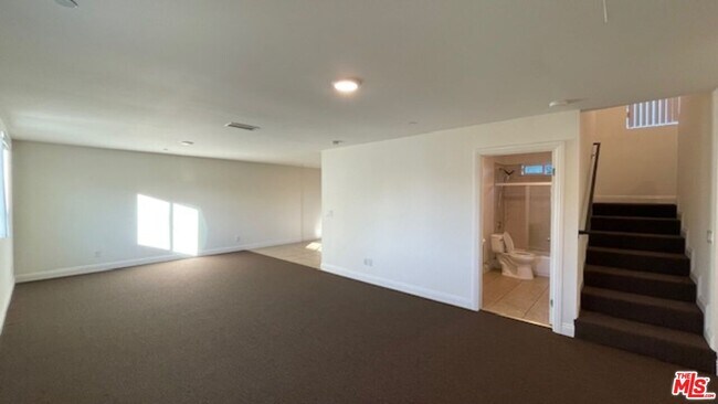 Foto del edificio - 1161 E 40th Pl