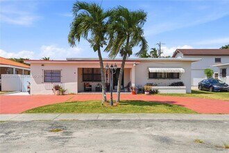 Building Photo - 6755 SW 27th St