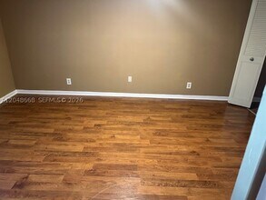 Building Photo - 5252 Bosque Ln