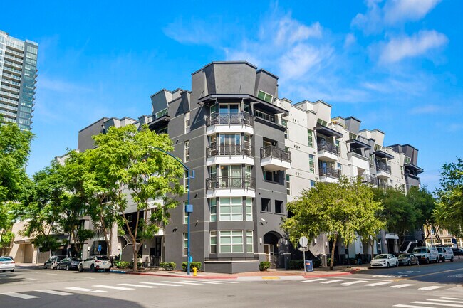 Foto del edificio - 525 11th Ave