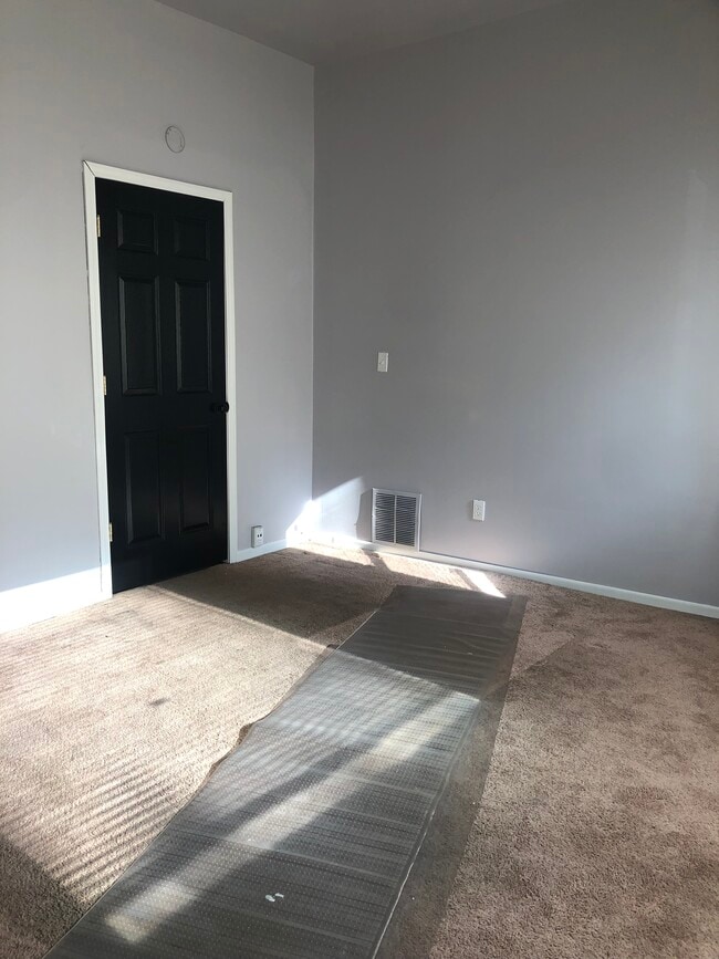 328 N 34th St Unit 328 N 34TH Street, Milwaukee, WI 53208 Apartments