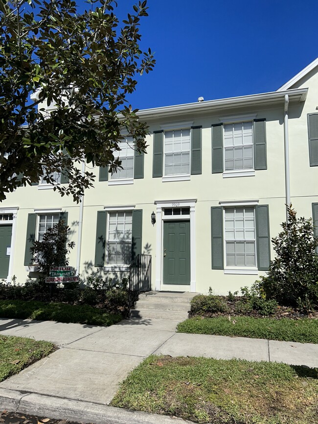 Facada - 9909 New Parke Rd