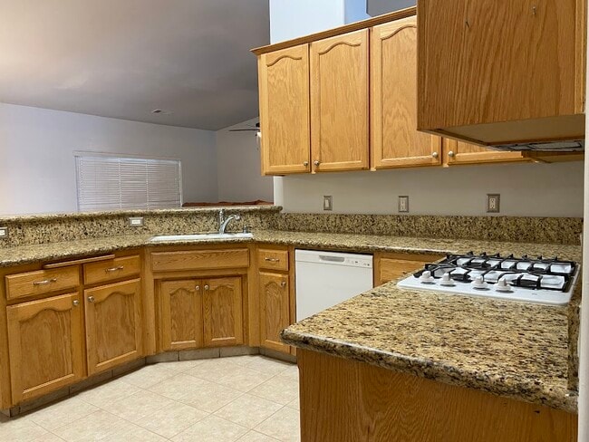 Building Photo - 11100 Vista De Cally Dr