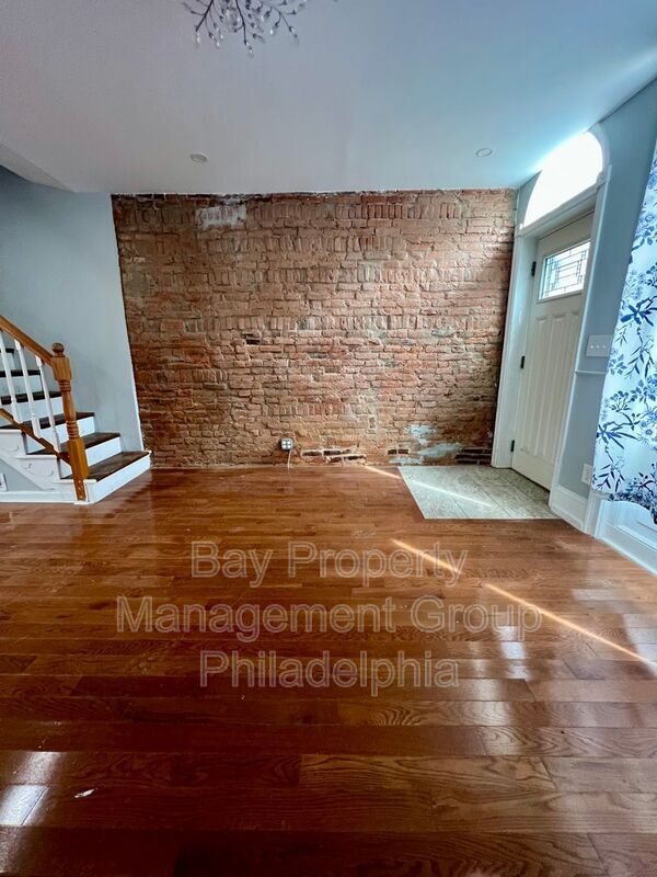Foto del edificio - 827 Almond St